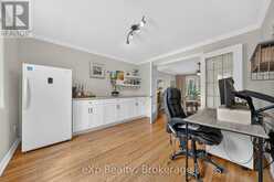 42 PACIFIC PLACE | Guelph Ontario | Slide Image Nine