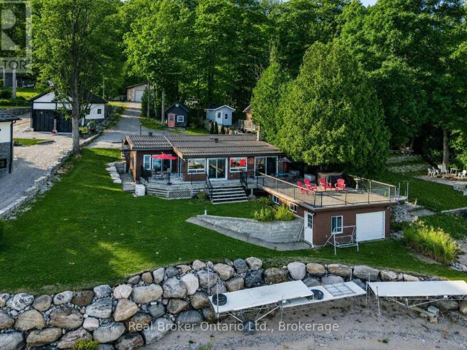 417 PHEASANT LANE, Midland, Ontario L4R 5H3