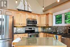 1311 WONDERLAND ROAD | Haliburton Ontario | Slide Image Ten