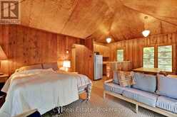 11165 KUSHOG-NORTH | Algonquin Highlands Ontario | Slide Image Thirty-seven