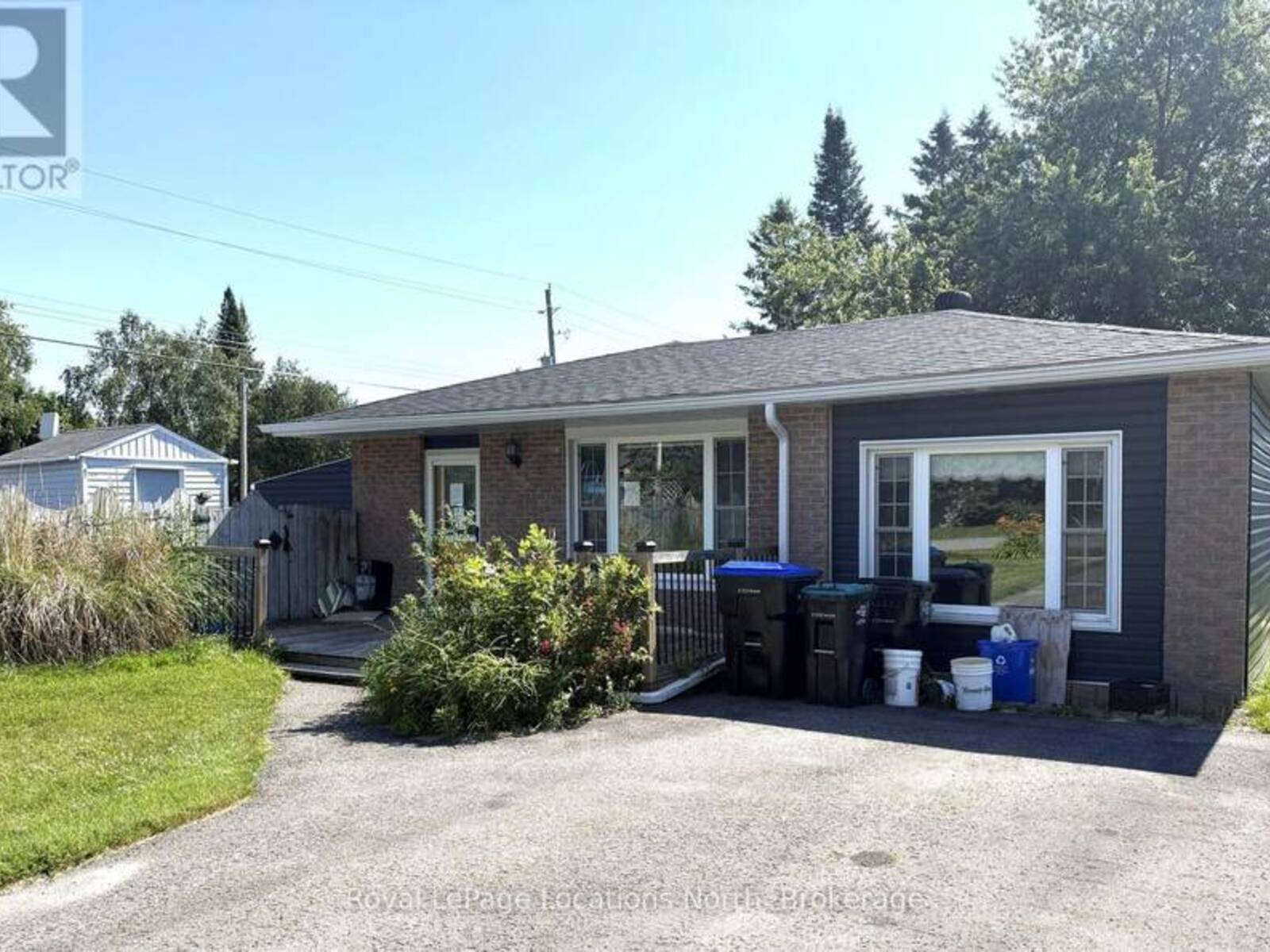 2 LYNN STREET, Tiny, Ontario L0L 2J0