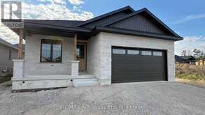 8 ORCHARD DRIVE | Stratford Ontario | Slide Image One