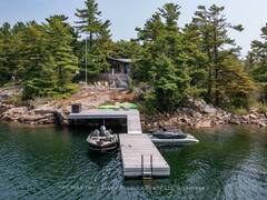 2 A258 (BLUEBERRY POINT) ISLAND Pointe au Baril Ontario, P0G 1K0