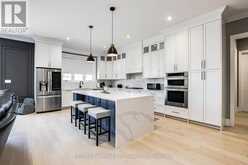 6 CALDWELL DRIVE | Oro-Medonte Ontario | Slide Image Eight