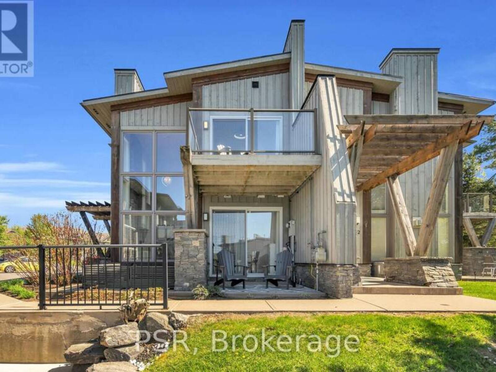 44 CARRICK TRAIL, Gravenhurst, Ontario P1P 0A6