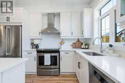 118 SYCAMORE STREET | The Blue Mountains Ontario | Slide Image Nine