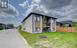 3 - 440 WELLINGTON STREET E | Mount Forest Ontario | Slide Image Three
