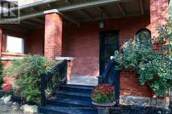 143 FOURTH STREET W | Collingwood Ontario | Slide Image Four