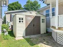 8 CHEROKEE LANE E | Goderich Ontario | Slide Image Six