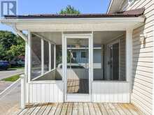 8 CHEROKEE LANE E | Goderich Ontario | Slide Image Seven