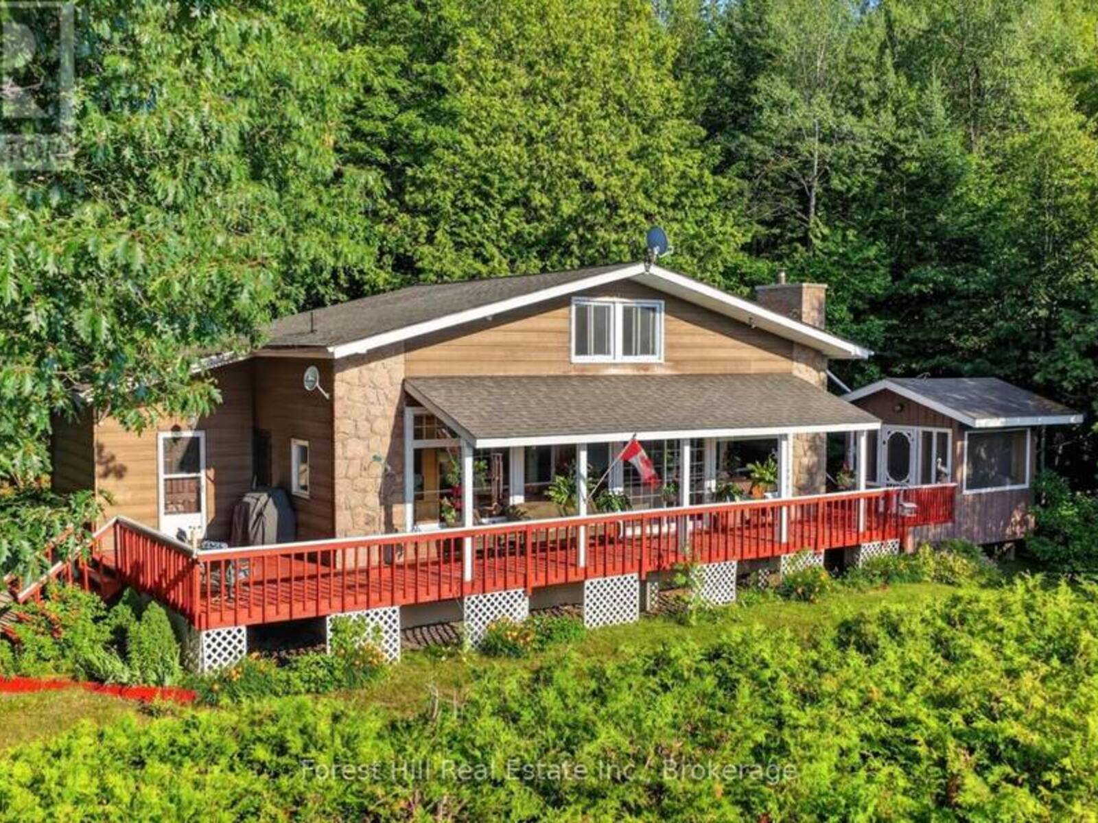 1117 MAIN STREET, Lake of Bays, Ontario P0A 1E0