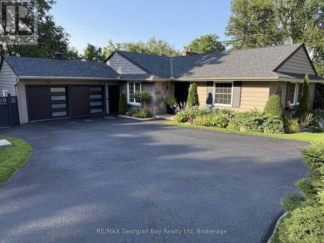 736 VICTORIA STREET Midland Ontario, L4R 1B4 - 4 Bedrooms Home For Sale