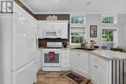 50 PORTSIDE DRIVE - 77719 BLUEWATER HIGHWAY | Clinton Ontario | Slide Image Nine