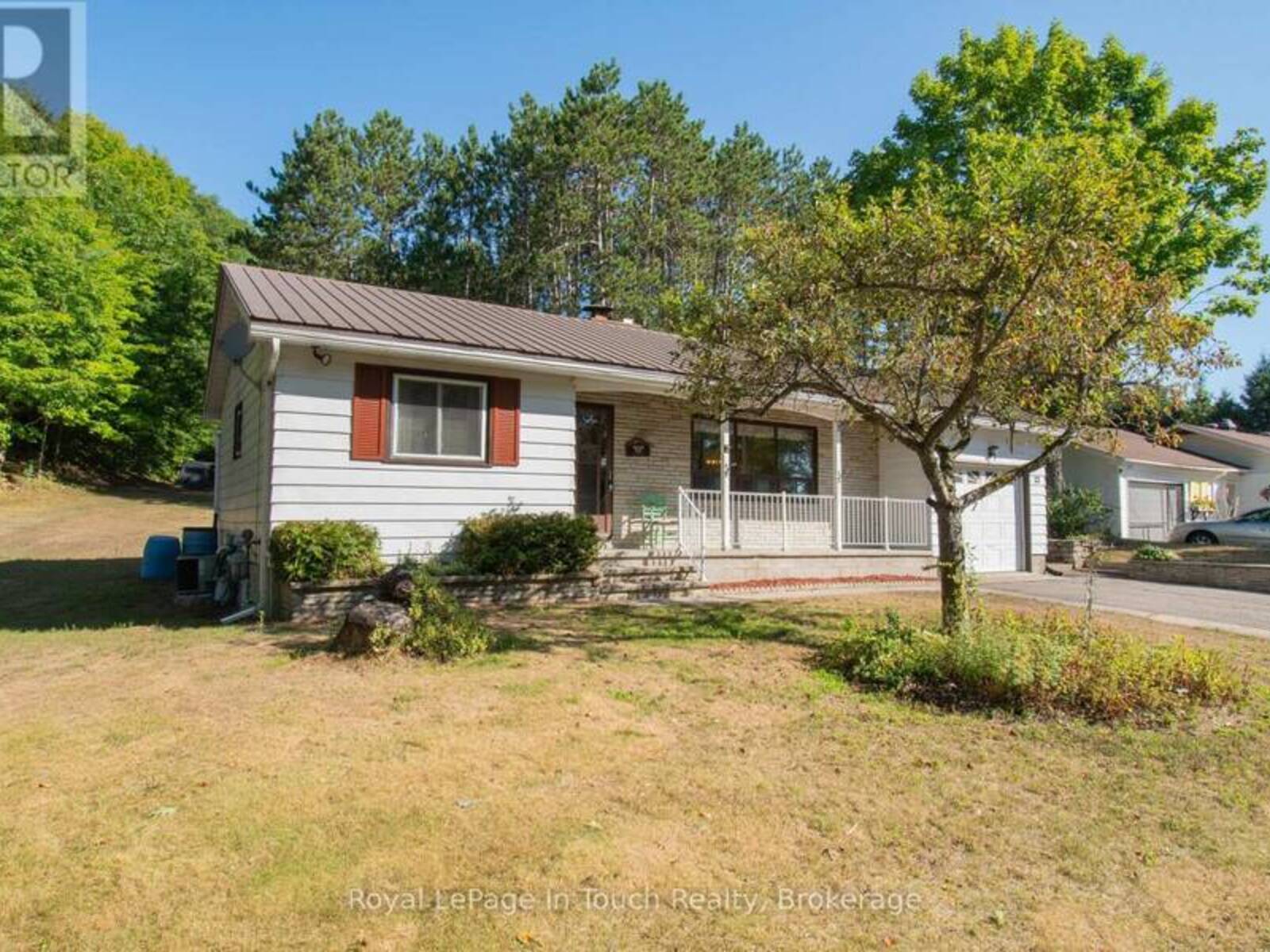 22 GLENDALE ROAD, Tiny, Ontario L9M 0C2