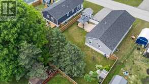 206 SPRUCE DRIVE | Hanover Ontario | Slide Image Thirty-one