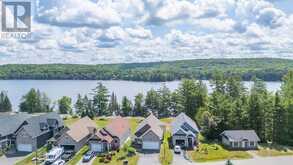 17 WEBB CIRCLE | Haliburton Ontario | Slide Image Three