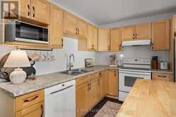 5 BROOKSIDE CROSSING | Huntsville Ontario | Slide Image Ten