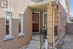 32 FAITHKNIGHT COURT | Brampton Ontario | Slide Image Four