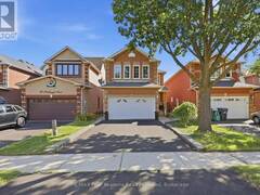 32 FAITHKNIGHT COURT Brampton Ontario, L7A 1H9