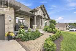 129 SHARRON COURT | Mapleton Ontario | Slide Image Three