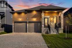 15 UNION BOULEVARD | Wasaga Beach Ontario | Slide Image One
