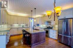 135 ALGONQUIN DRIVE | Meaford Ontario | Slide Image Three