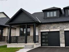 7 HALLS DRIVE Elora Ontario, N0B 1S0