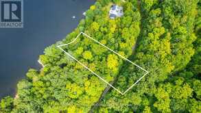 1024 TARPAPER TRAIL | Haliburton Ontario | Slide Image Two