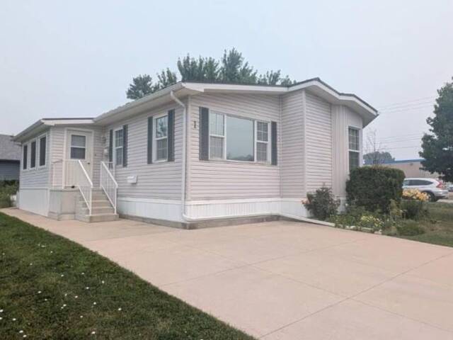 1 25 THAMES ROAD St. Marys Ontario, N4X 1C4 - 2 Bedrooms Home For Sale