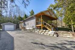 31 EARLDOM BOULEVARD | Tay Ontario | Slide Image Two