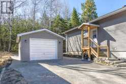 31 EARLDOM BOULEVARD | Tay Ontario | Slide Image Three