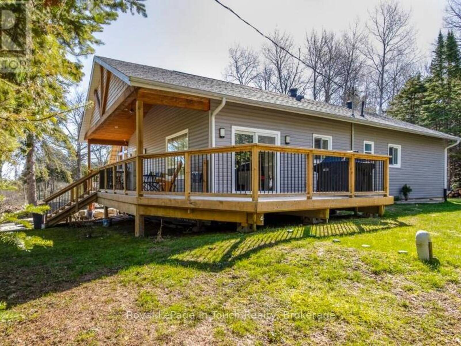 31 EARLDOM BOULEVARD, Tay, Ontario L0K 1R0