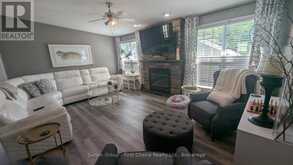 14 25 THAMES ROAD | St. Marys Ontario | Slide Image Six