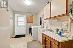 8 PALMER COURT | Bracebridge Ontario | Slide Image Thirty-four