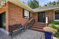 8 PALMER COURT | Bracebridge Ontario | Slide Image Seven