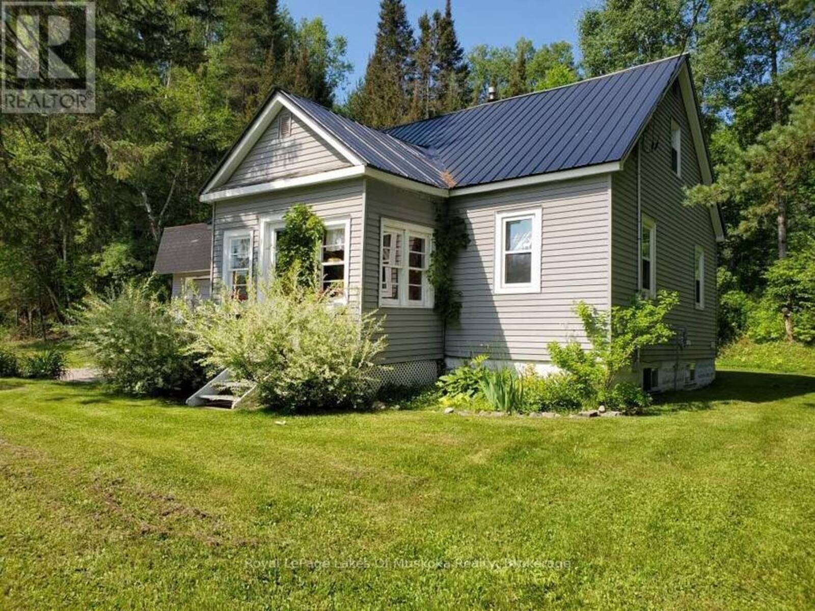 319 ONTARIO STREET, Burk's Falls, Ontario P0A 1C0