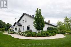 42085 ROAD 71 ROAD W | Mount Forest Ontario | Slide Image Four
