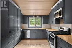 30 SPARROW ROAD | Rosseau Ontario | Slide Image Fifteen