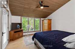 30 SPARROW ROAD | Rosseau Ontario | Slide Image Sixteen