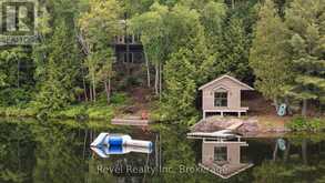 30 SPARROW ROAD | Rosseau Ontario | Slide Image Six