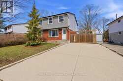 28 CHARTWELL CRESCENT | Guelph Ontario | Slide Image Two