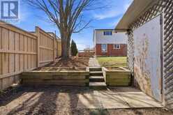 28 CHARTWELL CRESCENT | Guelph Ontario | Slide Image Five