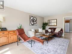 28 CHARTWELL CRESCENT Guelph Ontario, N1G 2T7