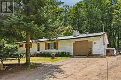 1201 WENONA LAKE ROAD | Haliburton Ontario | Slide Image Two