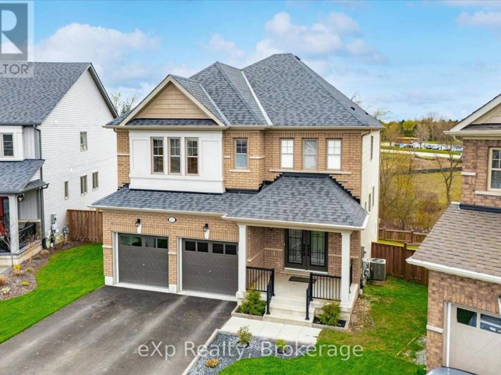 201 MCFARLANE CRESCENT, Fergus, Ontario N1M 0G5