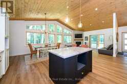 315 NORTH FOX LAKE ROAD W | Huntsville Ontario | Slide Image Ten