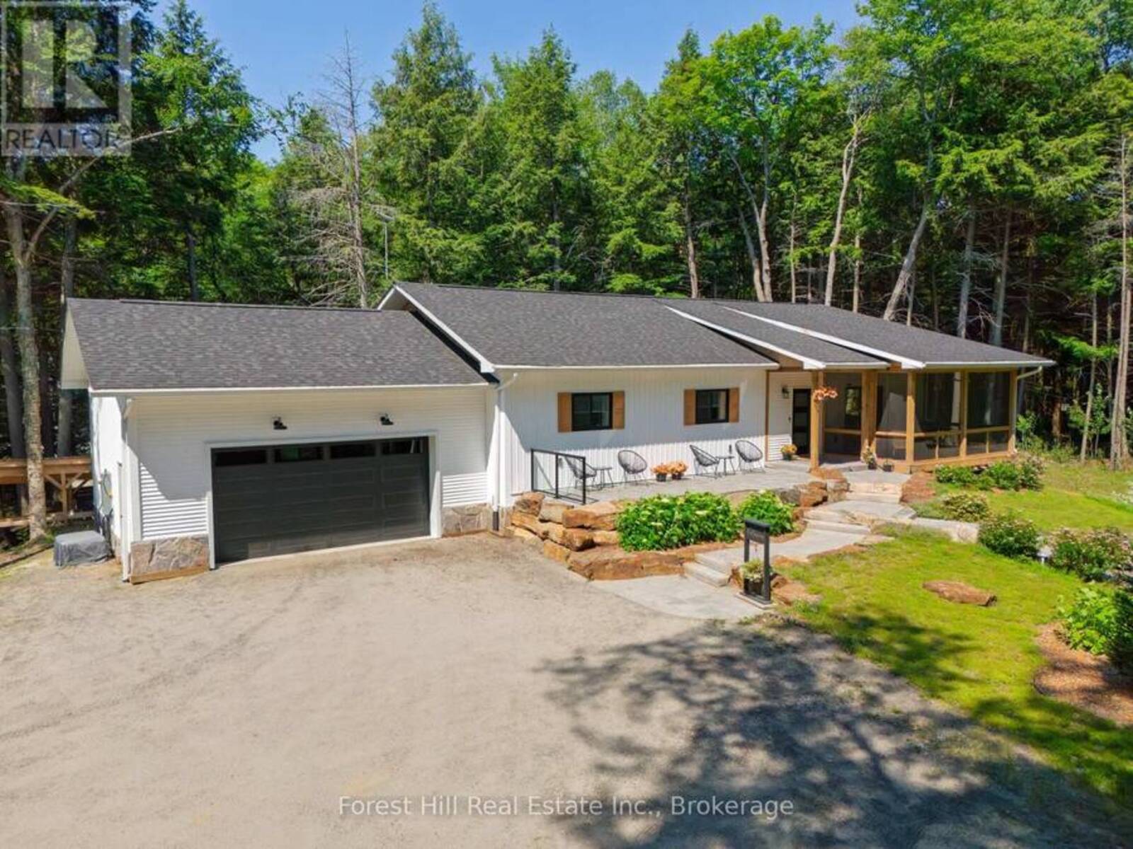 315 NORTH FOX LAKE ROAD W, Huntsville, Ontario P1H 2J2