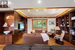 250 GORDON DRIVE | Penetanguishene Ontario | Slide Image Eight