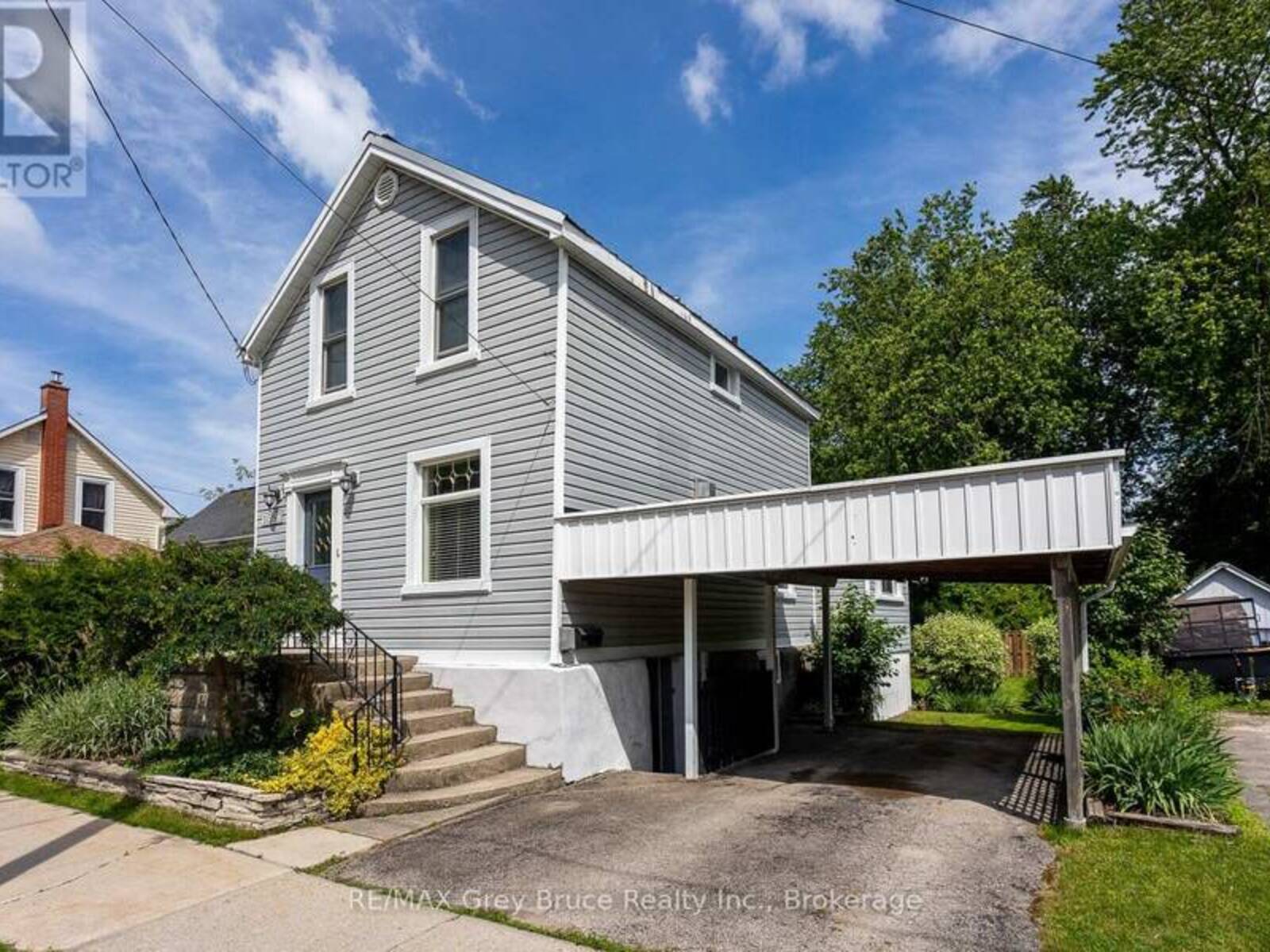 1591 5TH AVENUE W, Owen Sound, Ontario N4K 5B4