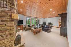743 SKYHILLS ROAD | Huntsville Ontario | Slide Image Thirty-nine